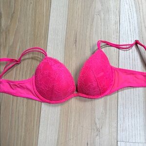 Pink 34 b bra good condition see pics